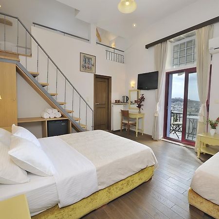 Dryades & Orion Hotel Атина Екстериор снимка