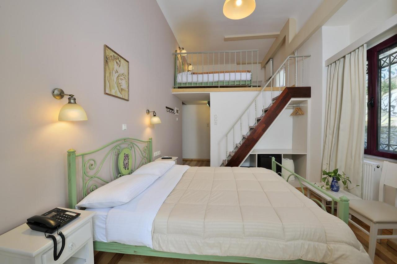 Dryades & Orion Hotel Атина Екстериор снимка