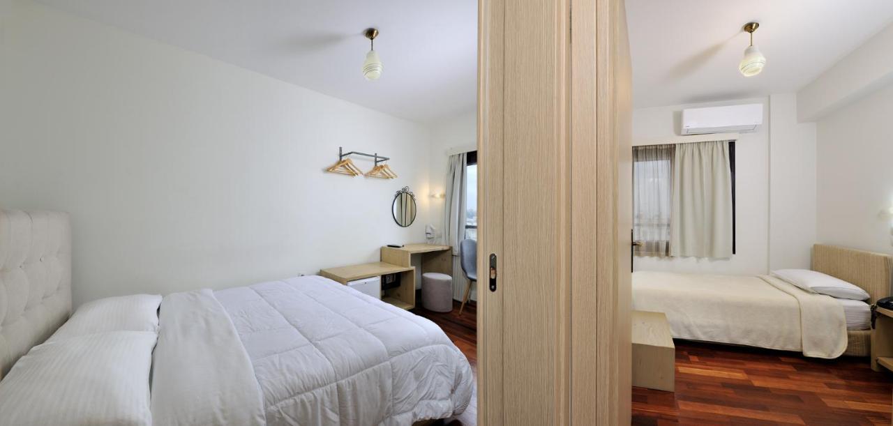 Dryades & Orion Hotel Атина Екстериор снимка