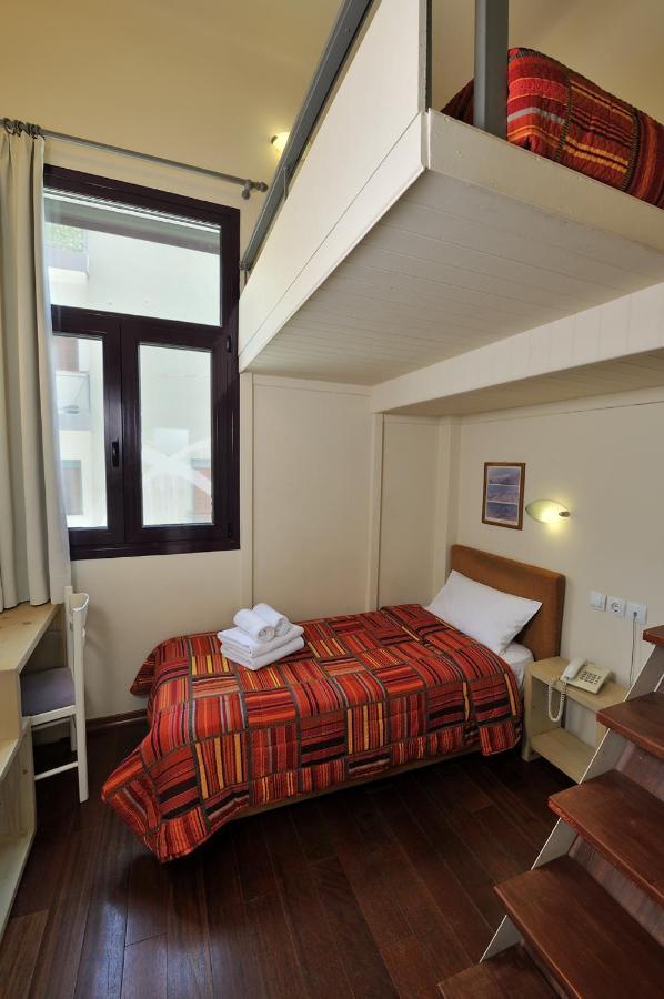 Dryades & Orion Hotel Атина Екстериор снимка