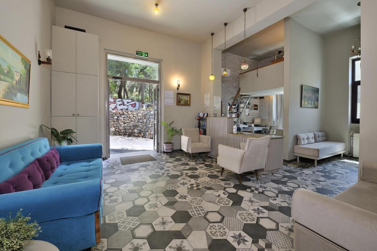 Dryades & Orion Hotel Атина Екстериор снимка
