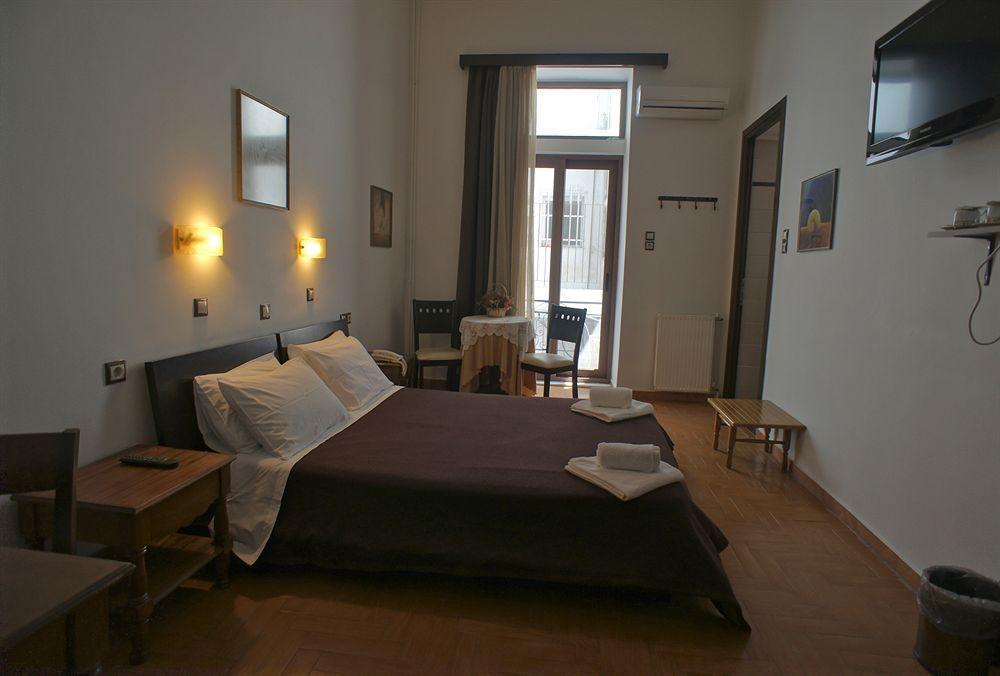 Dryades & Orion Hotel Атина Екстериор снимка