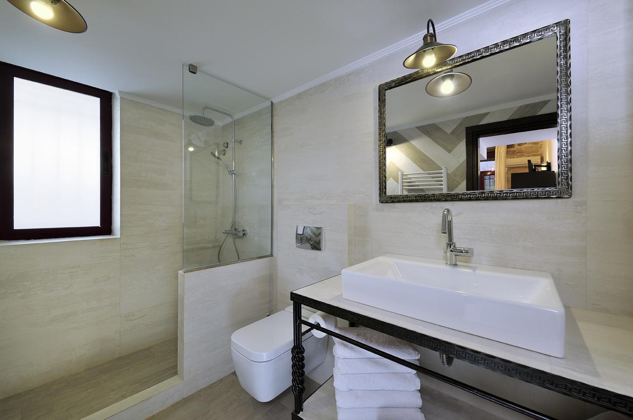 Dryades & Orion Hotel Атина Екстериор снимка